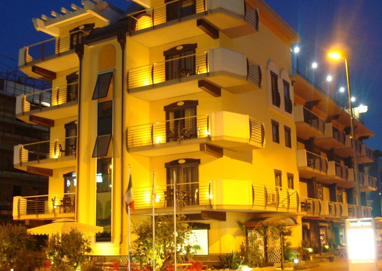 Rama Palace Hotel Casalnuovo Di Napoli Eksteriør bilde